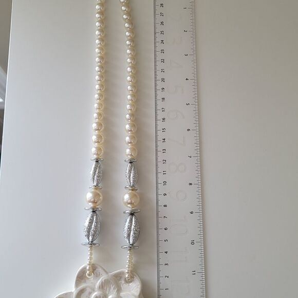 Necklace Iridescent Ceramic Flower Faux Pearl Necklace #0096 - Picture 8 of 14